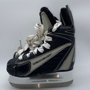Hespeler Rogue Little Boys Ice Hockey Skates Size Y10